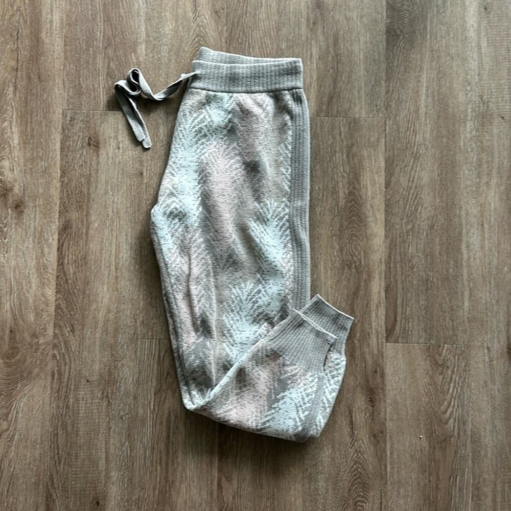 Barefoot Dreams‎ Cozychich Ultra Lite Rib Trim Joggers Pewter Feather Medium